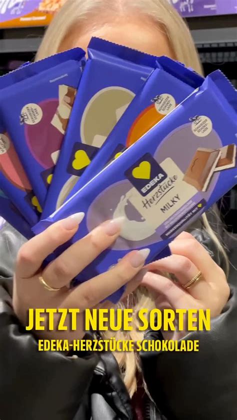 Regal mit EDEKA Herzstücke und anderen Eigenmarken Schokoladen