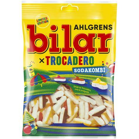 Regal mit Plockgodis und Ahlgrens Bilar