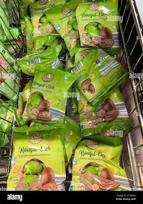 Regal veganer Nuss-Nougat-Cremes im Supermarkt