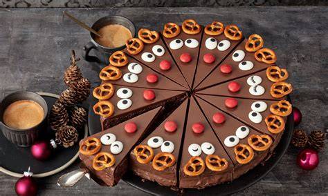 Rentier-Schokolade Deko mit Salzbrezeln und Zuckeraugen