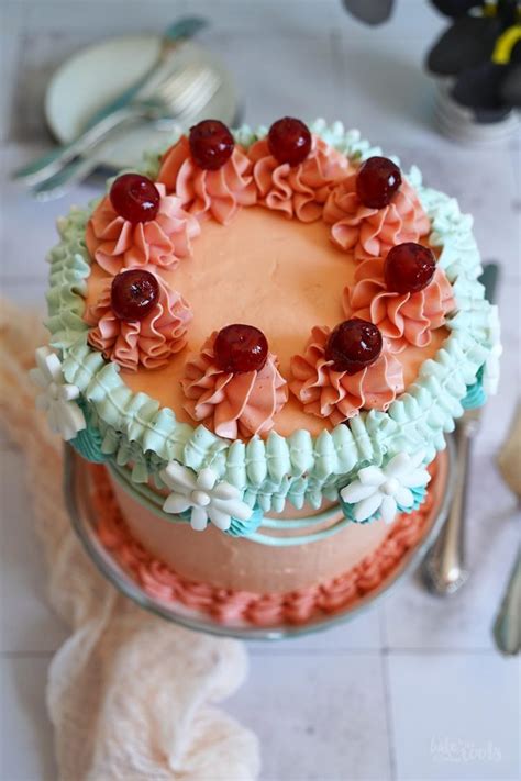Retro Buttercreme Törtchen Dekoration