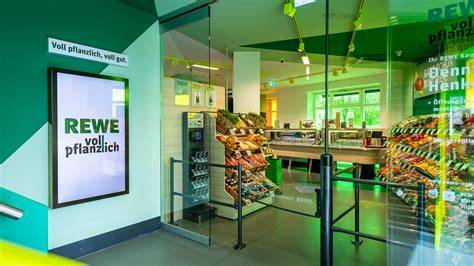 Rewe Supermarkt - Pistazien-Schokoladen-Auslage