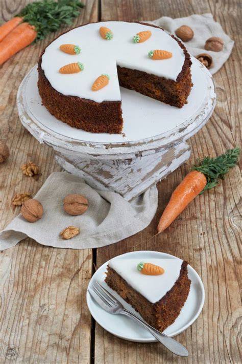 Rezeptbild Karotten Nuss Torte mit Glasur