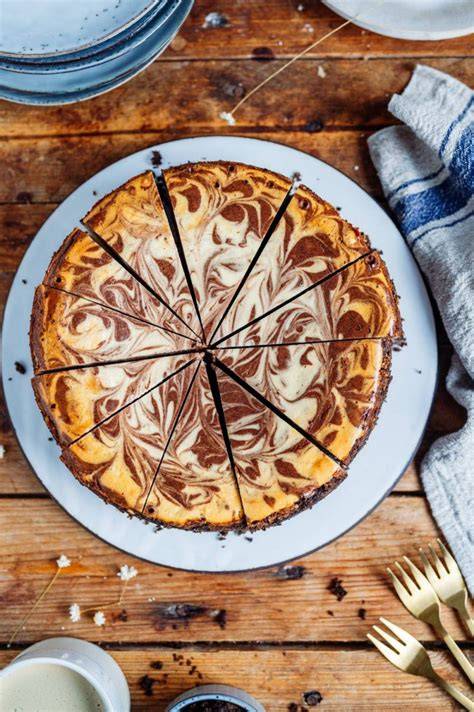 Rezeptvarianten: Keksboden mit Schokolade und verschiedene Farben der Götterspeise