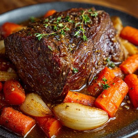 Rinderbraten mit Gemüse und Kräutern