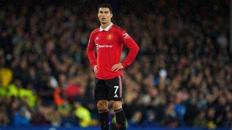 Ronaldo im Trikot von Manchester United auf dem Spielfeld