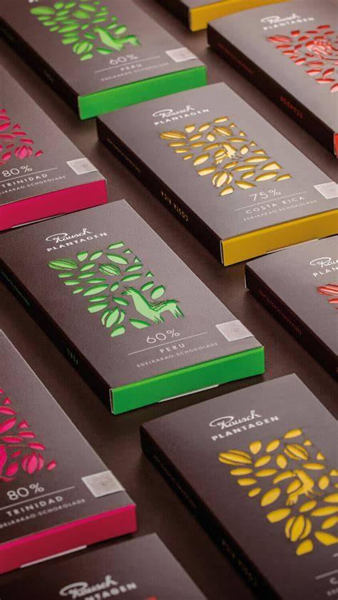 Roter Oktober Schokolade im modernen Packaging