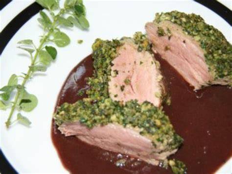 Rotweinsauce mit Kräutern