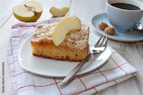 Sächsischer Kaffee-Kultur: Kaffee und Apfelkuchen (Infografik)