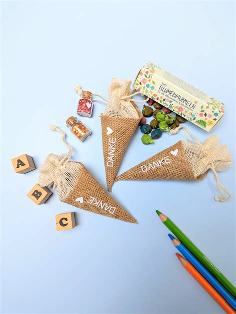 Süße Gastgeschenke zur Einschulung - Scrabble-Plätzchen