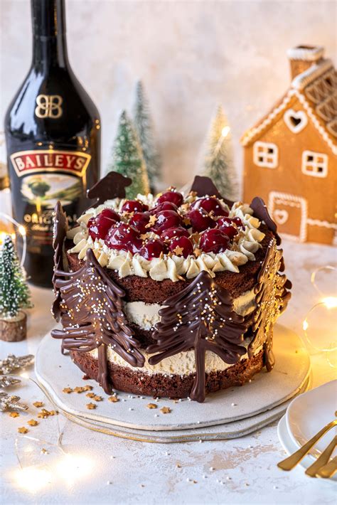 Saftige, cremige und fruchtige Schoko Baileys Torte