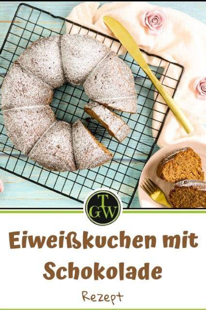 Saftiger Eiweißkuchen mit Puderzucker