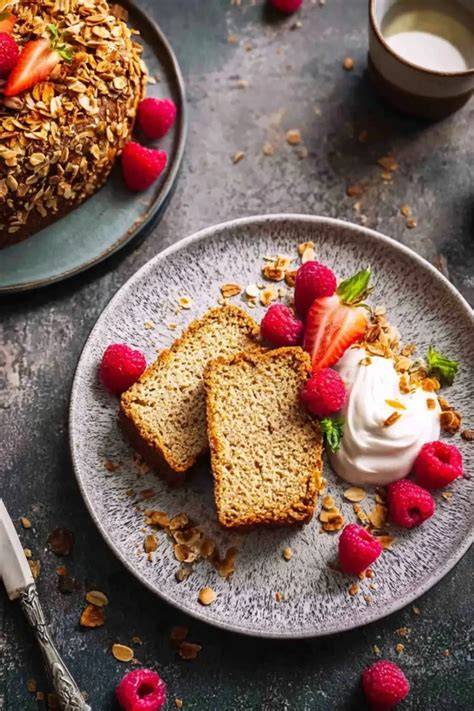 Saftiger Haferflockenkuchen in Scheiben