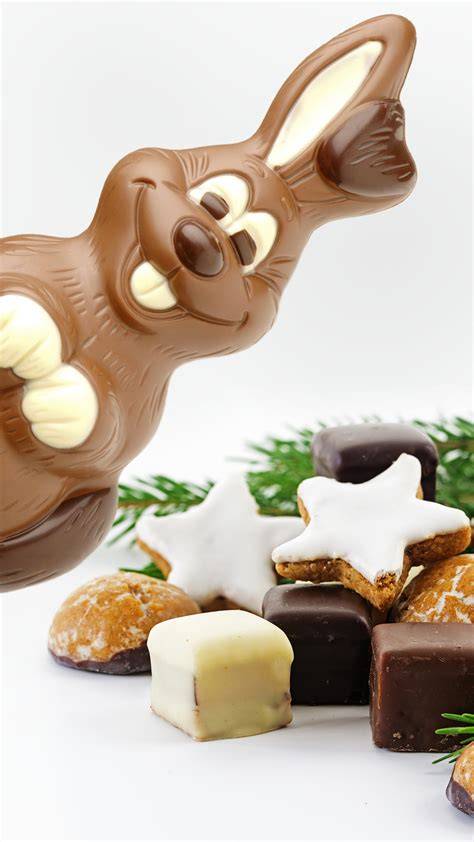 Saisonale Marzipanprodukte - Ostern und Weihnachten