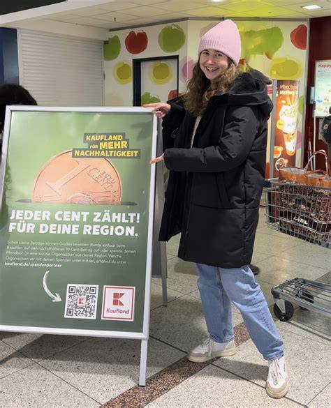 Saisonware und soziale Spendenaktion bei Kaufland