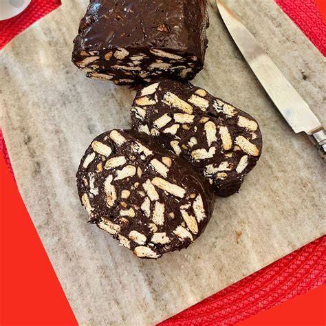 Salame de Chocolate aufgeschnitten, Puderzucker-Muster