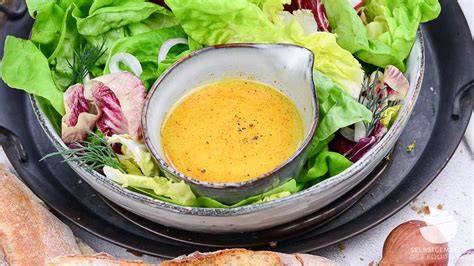 Salat mit Vinaigrette und Sylter Salatfrische