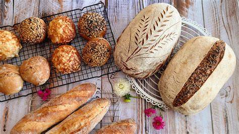 Sanddorn-Orangen-Marmelade auf Brot und Brötchen