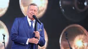Sarah Zucker auf Tour mit Roland Kaiser in Deutschland