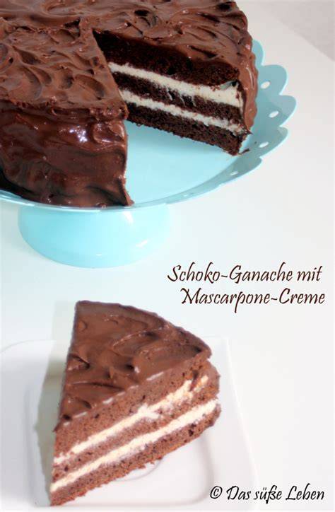 Schüssel mit Ganache und geschlagener Creme