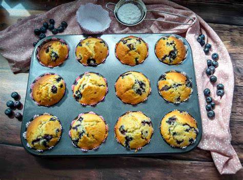 Schema: Rührtechniken und Mehlieren von Blaubeeren bei Muffins