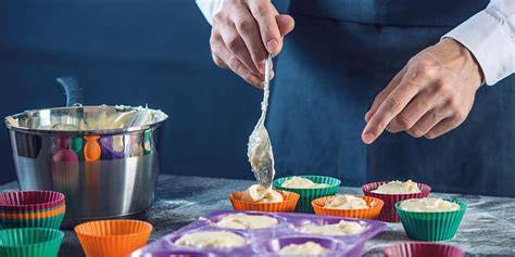 Schema: Waffelteig-Schritte vom Mixen bis zum Backen