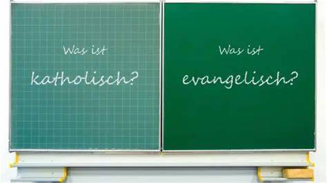 Schematische Darstellung der Unterschiede zwischen gebackenem und ungebackenem Käsekuchen