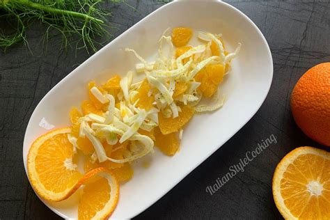 Schicht-Trifle mit Cookies und Orangenfilets