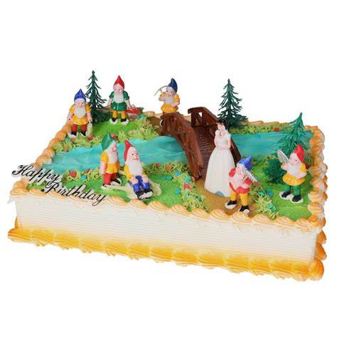 Schichten, Füllen und Kühlen der Motivtorte