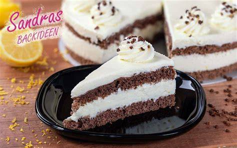 Schichten: Schokoboden, Quark-Joghurt-Creme, Schokoboden