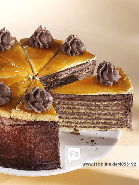 Schichten der Indianer Torte mit Schokoladencreme
