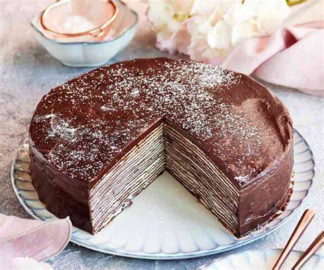 Schichttorte - klassische Sahne-Schokolade-Kunst