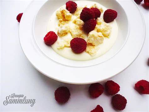 Schichtung: Creme, Baiser, Himbeeren
