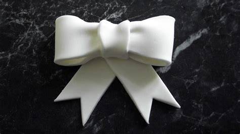 Schleife formen mit Fondant