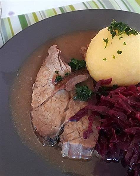 Schlesische Küche: Traditionelles Weihnachtsessen mit Lebkuchensoße