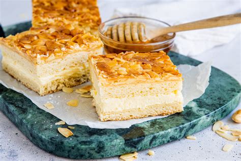 Schneller Bienenstich als Blechkuchen