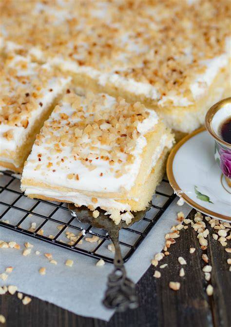 Schnittbild Holunderblüten-Blechkuchen