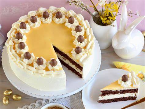 Schoko Eierlikör Torte mit Eierlikör-Spiegel und Schokoraspeln
