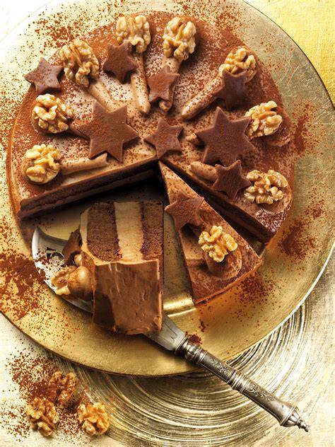 Schoko Nuss Marzipan Torte Zutaten und Aufbau