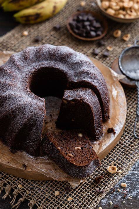 Schoko-Bananenkuchen mit Erdnussglasur