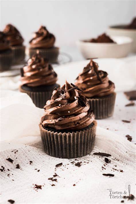 Schoko-Cupcakes mit Frosting