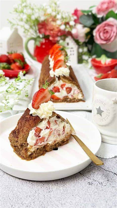 Schoko-Erdbeer-Mascarpone-Torte mit Löffelbiskuits