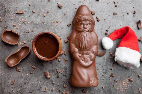 Schoko-Likör aus geschmolzenen Schoko-Weihnachtsmännern