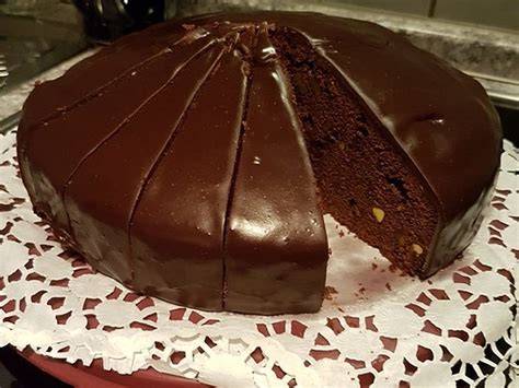Schoko-Marzipan-Kuchen mit Mandel-Topping