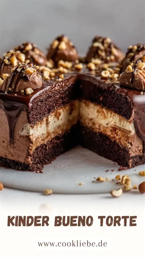 Schoko-Mascarpone-Torte angeschnittene Ansicht mit cremiger Füllung