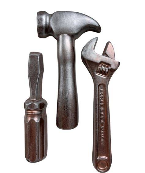 Schoko-Werkzeug-Set: Hammer und Schraubenschlüssel aus Schokolade