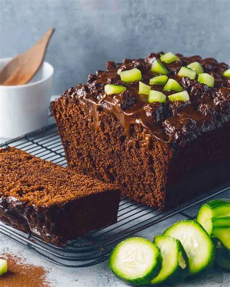 Schoko-Zucchinikuchen mit Glasur