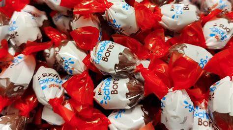 Schokobons mit Haselnussfüllung, Nahaufnahme