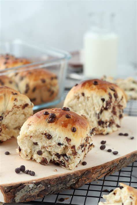 Schokobrötchen mit Butter bestrichen und angerichtet