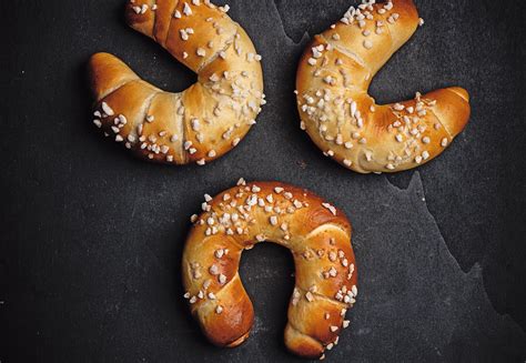 Schokodekoration auf Kipferl